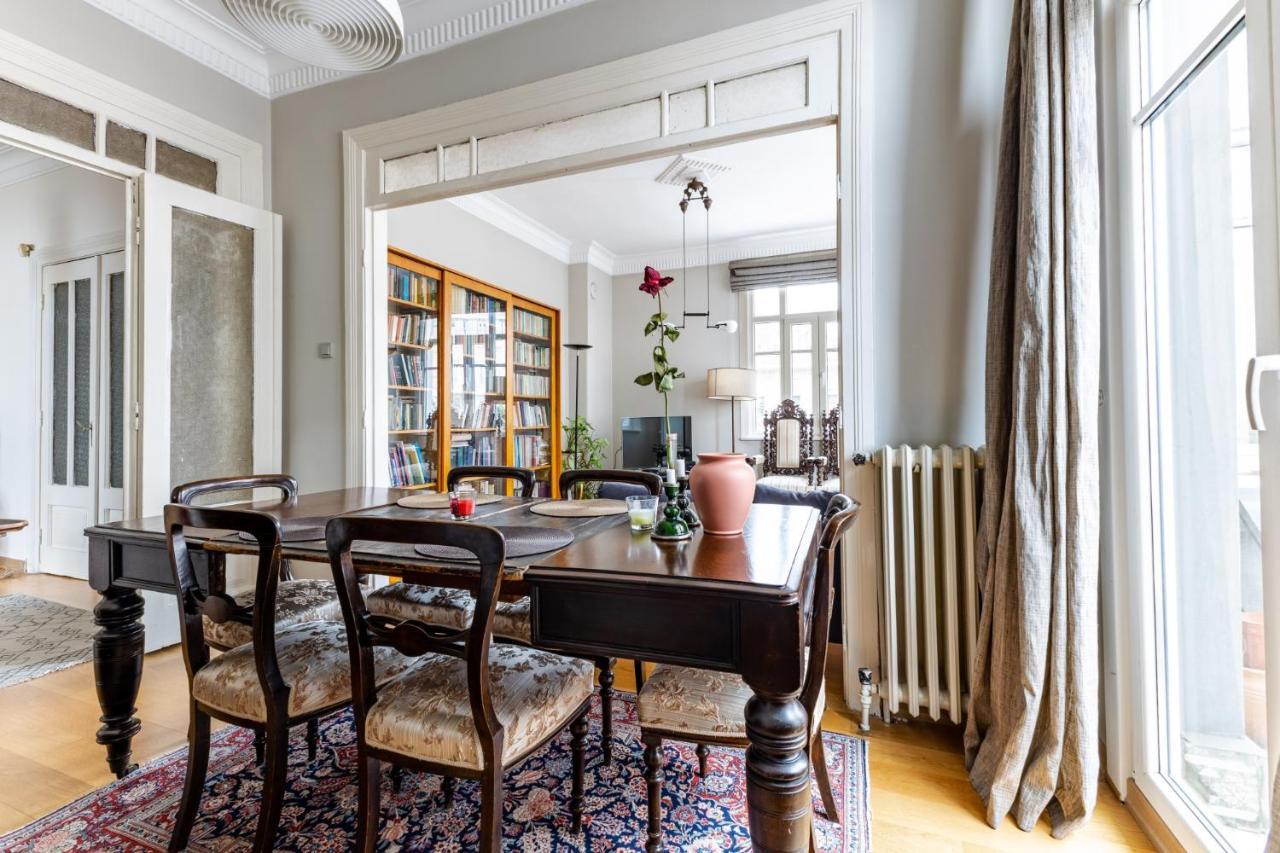 Flat With Balcony And Bosphorus View In Beyoglu Apartment Истанбул Екстериор снимка